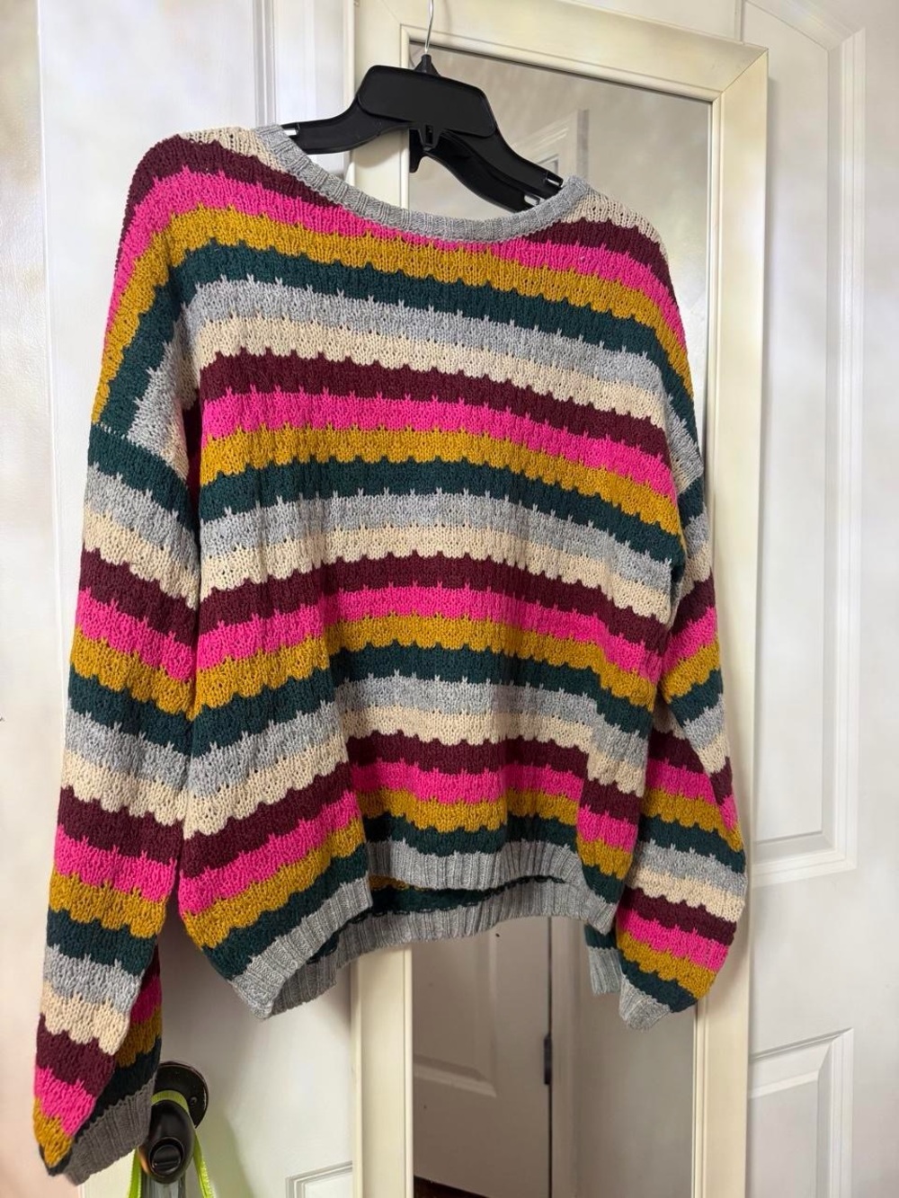 Striped Multicolor Women's Sweater - Fitted Crewneck